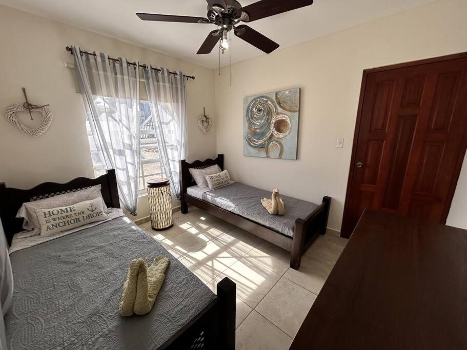 Jolie Villa Entire Villa In Noord, Aruba Palm Beach Exterior photo